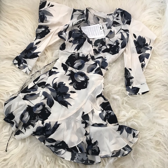 MICHELLE MASON Ruffle-trimmed cutout wrap dress - Picture 3 of 7